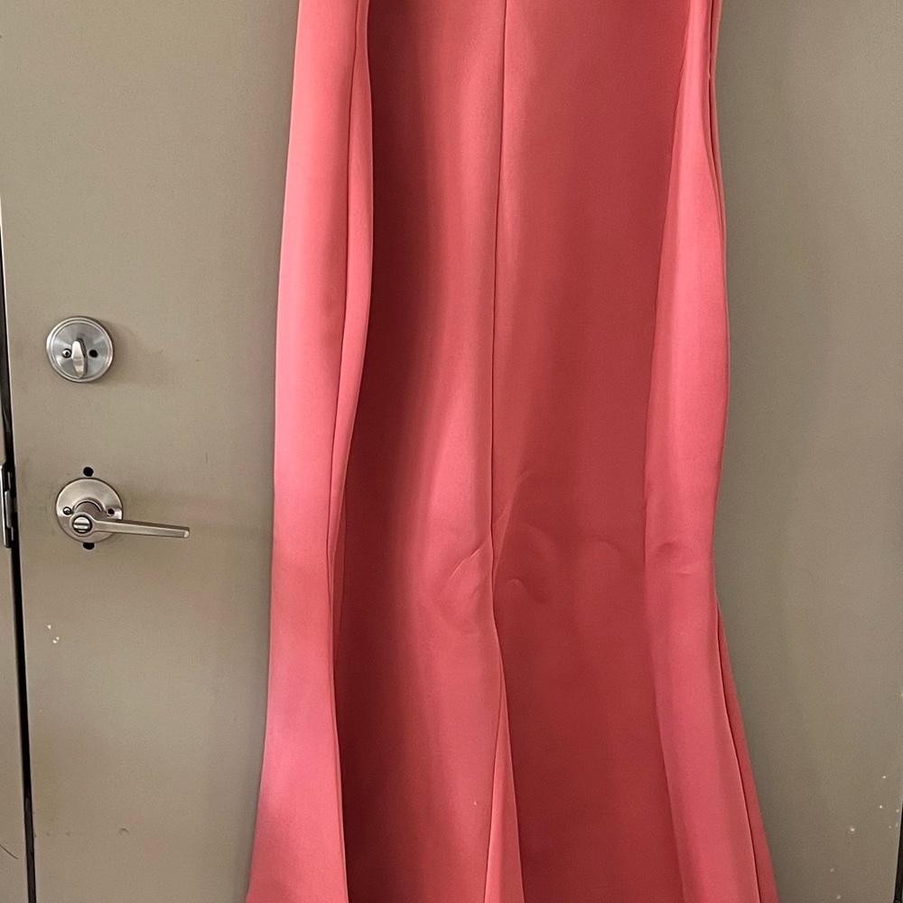 NWT Fashion Nova Going Hollywood Off Shoulder Gown (Color: Mauve) - Picture 3 of 3